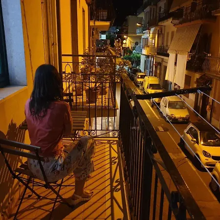 Chiara Naxos