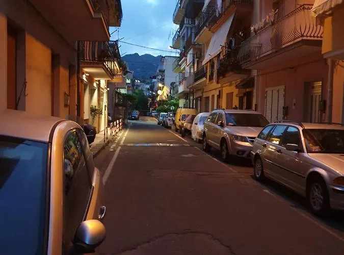 Chiara Naxos * ジャルディーニ・ナクソス